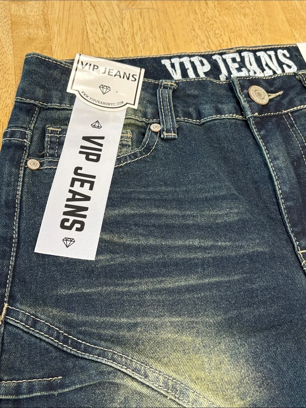 NWT VIP Jeans Fashion Collection Paneled Wide Leg Sculpting Stretch Denim 7/28